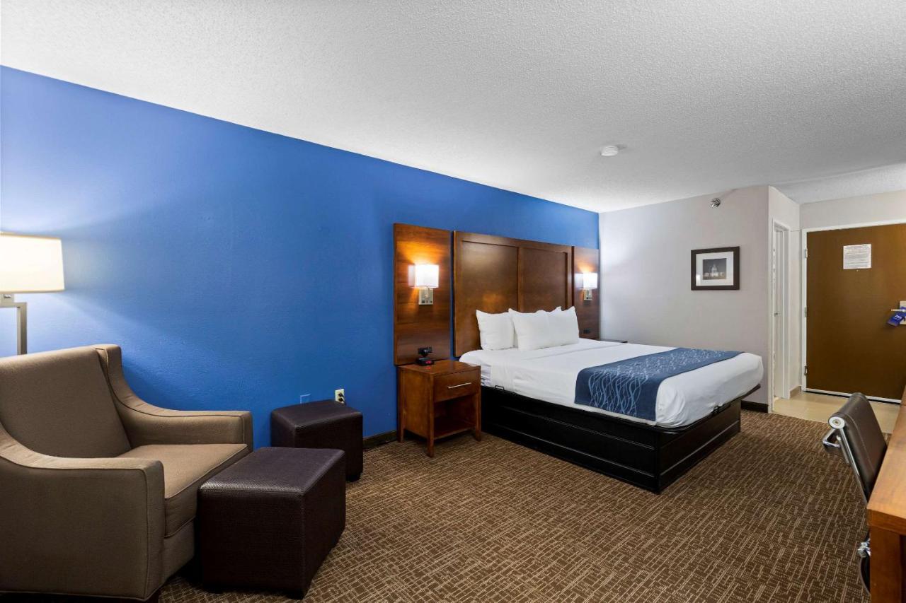 Comfort Inn & Suites St Louis-黑兹尔伍德 外观 照片